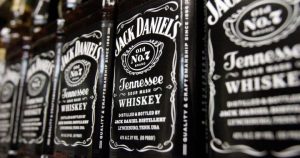 Alberta buying U.S. alcohol again, months after pause meant to fight tariffs